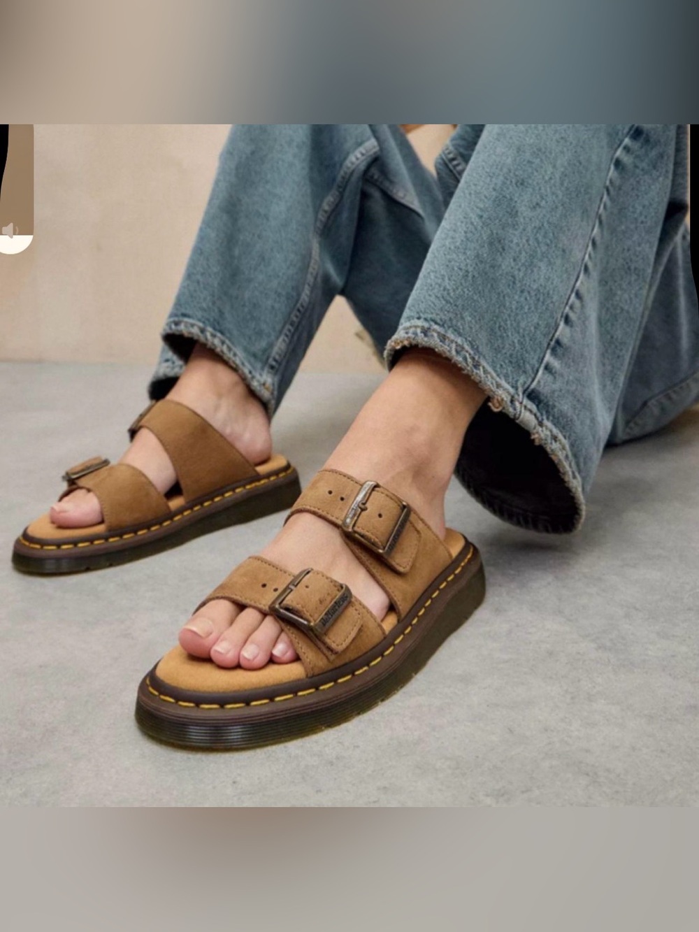 Dr. Marten Josef Sandal in Savannah Tan